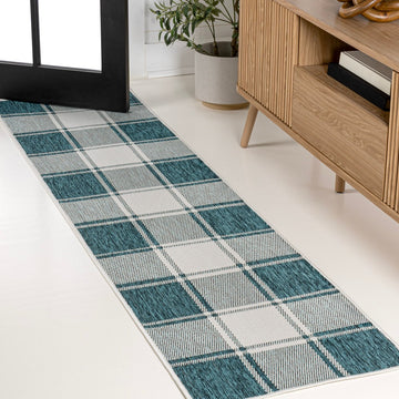 Sabine Traditional Farmhouse Bold Gingham Area Rug